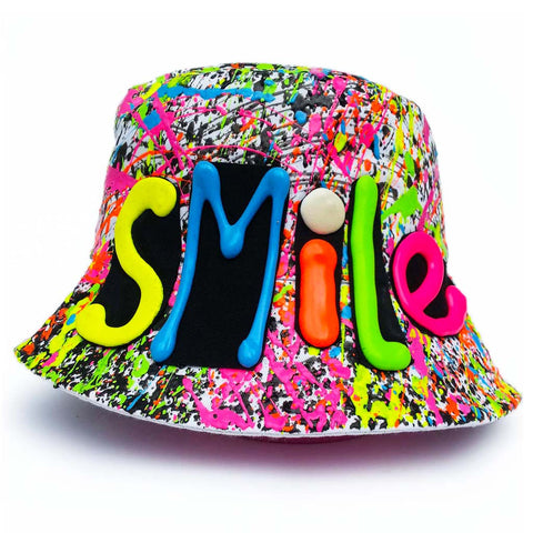 COUCHUK - UV REACTIVE - SMILE RAVE HAT WHITE MULTI - Clubwear - PLUR - Rave clothing