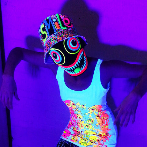 COUCHUK - UV REACTIVE - SMILE RAVE HAT BLACK MULTI - Clubwear - PLUR - Rave clothing
