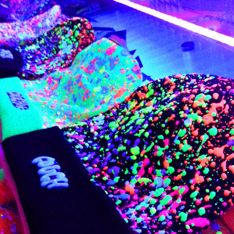 COUCHUK - UV REACTIVE - SPLATTERED BEANIE BLACK - NEON MULTI - Clubwear - PLUR - Rave clothing