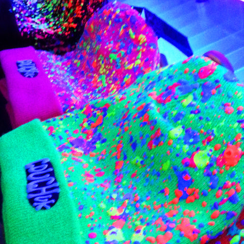COUCHUK - UV REACTIVE - SPLATTERED BEANIE NEON GREEN - NEON MULTI - Clubwear - PLUR - Rave clothing