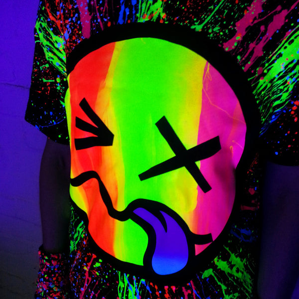 COUCHUK - UV REACTIVE - RAINBOW TONGUE T-SHIRT BLACK - Clubwear - PLUR - Rave clothing