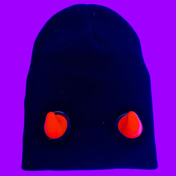 HORN BEANIE RED